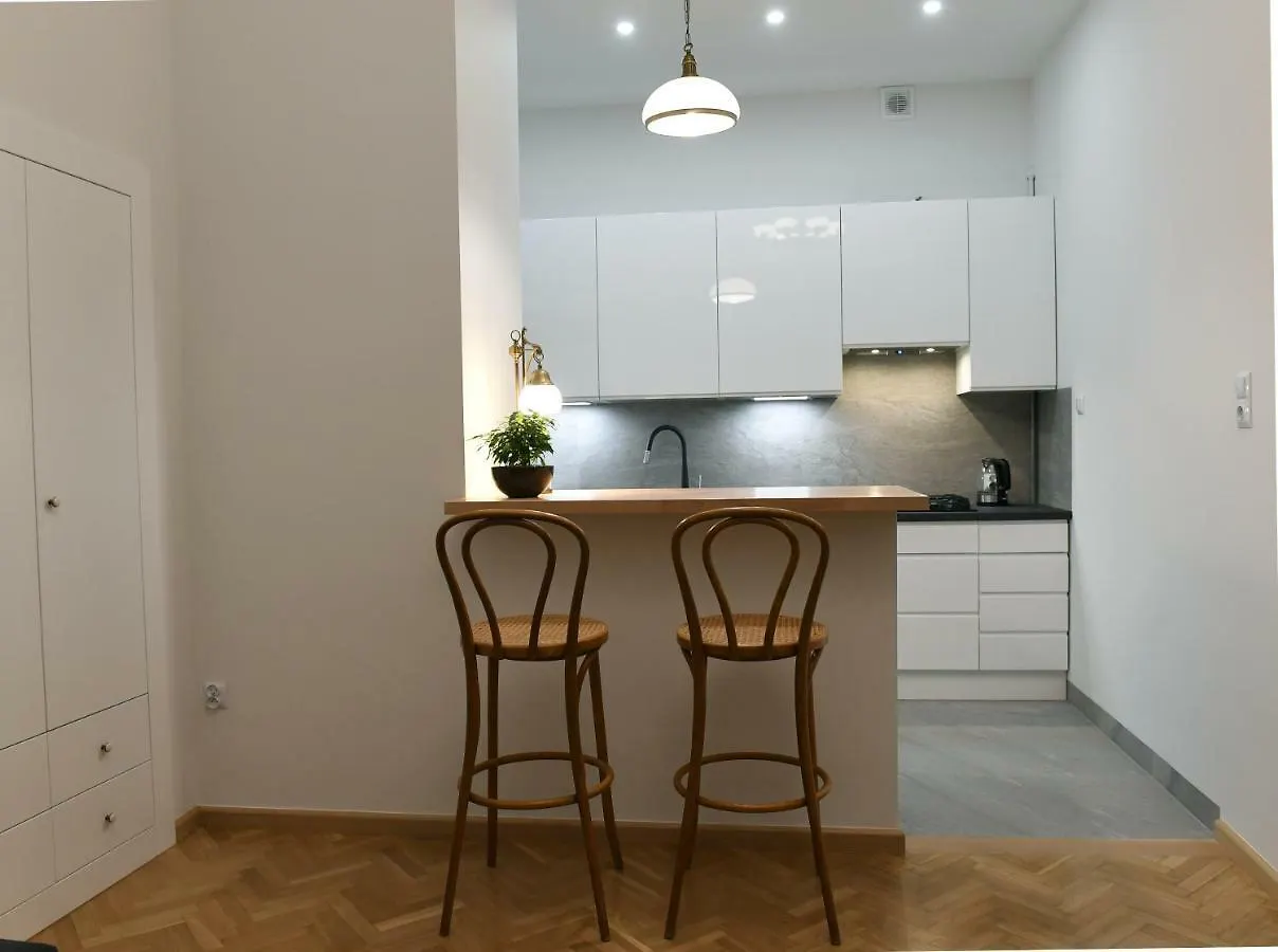 Apartament Na Dlugiej Warsaw 0*,  Poland
